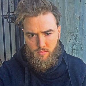 Meet your Posher, Curtis